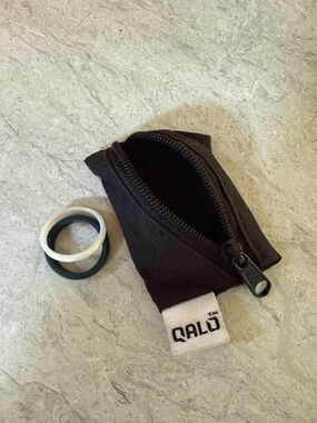 Qalo Rings size 8